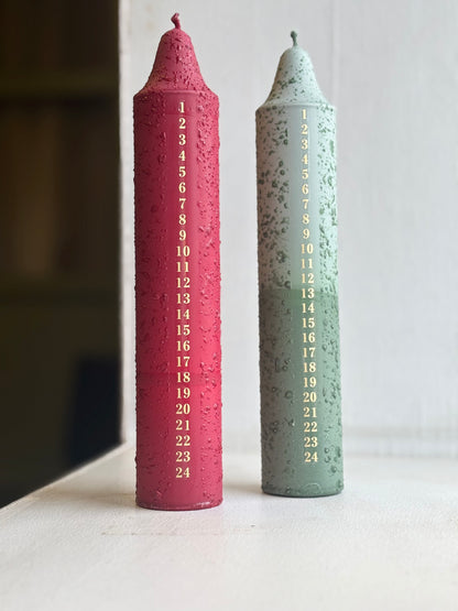 Granglitter – Kalenderljus med gulddekor