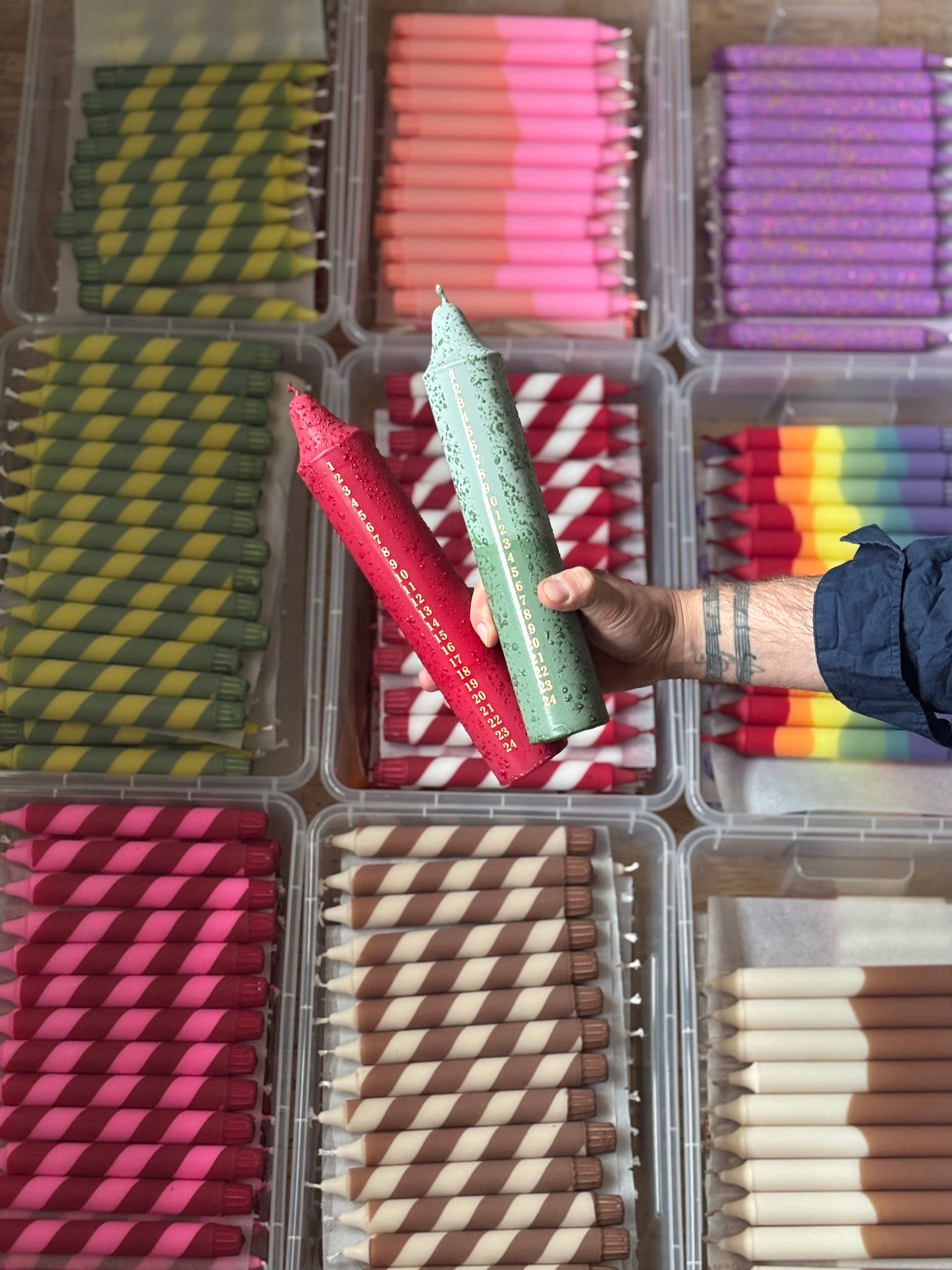 Granglitter – Kalenderljus med gulddekor