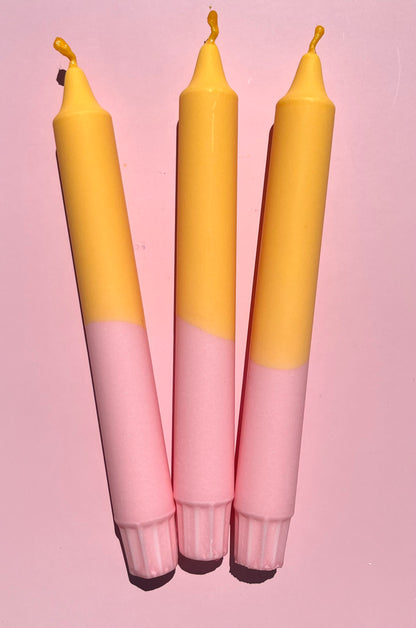Honey Kiss-stearinljus – handgjorda ljus i honungsgult och rosa | 100 % stearin