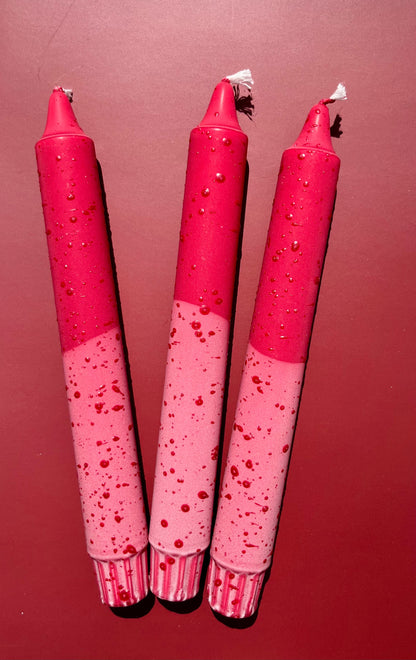 Cherry Pop – rött stearinljus med stänk